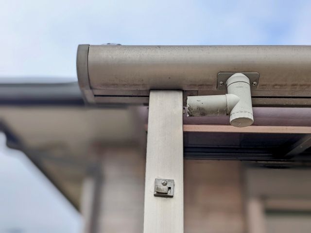 気候と環境による雨樋の劣化